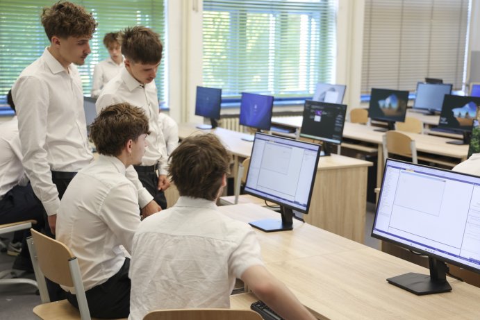  Prostějovská strojní škola má novou učebnu CAD. Studentům nabídne moderní technologie
