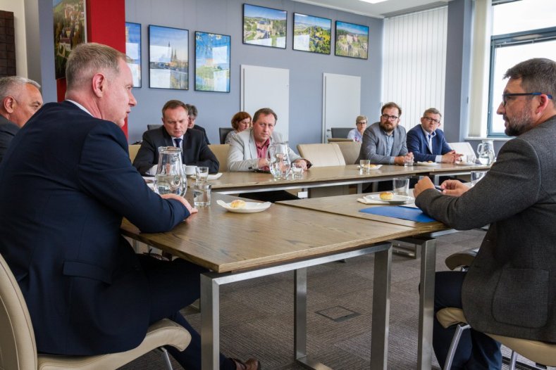 	Ministr školství Petr Gazdík v Olomouci. Potkal se s učiteli i krajskými radními