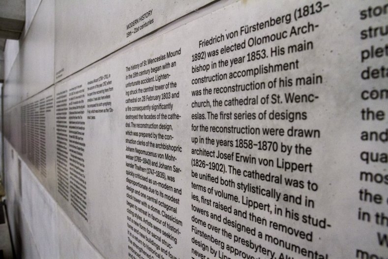 Znovuotevřené Arcidiecézní muzeum nabízí vstup do všech ramen křížové chodby i multimediální expozici