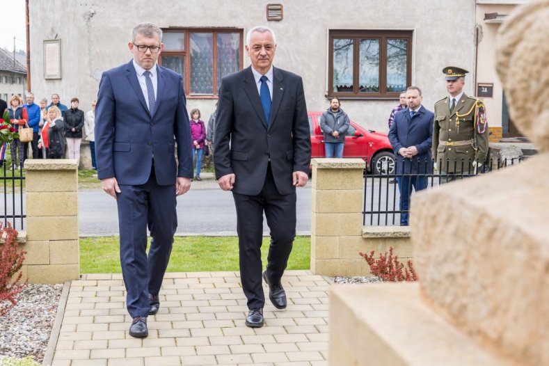 Zástupci kraje si připomněli tragédie z konce druhé světové války