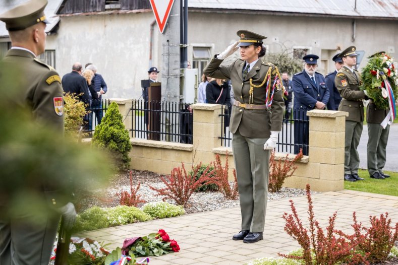 Zástupci kraje si připomněli tragédie z konce druhé světové války