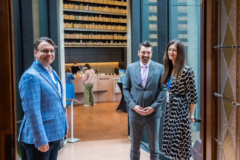 Umělá inteligence a průmysl 4.0. Olomoucká konference ukázala, jak se mění trh práce