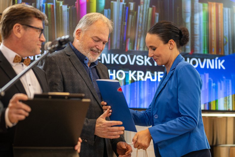 Máte rádi knížky? Těchto pět jmen si dobře zapamatujte