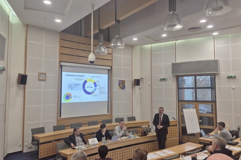 20251218_101955 (web 2)