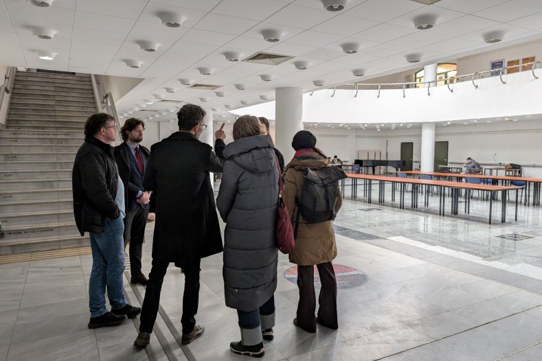 PXL_20251216_084334079