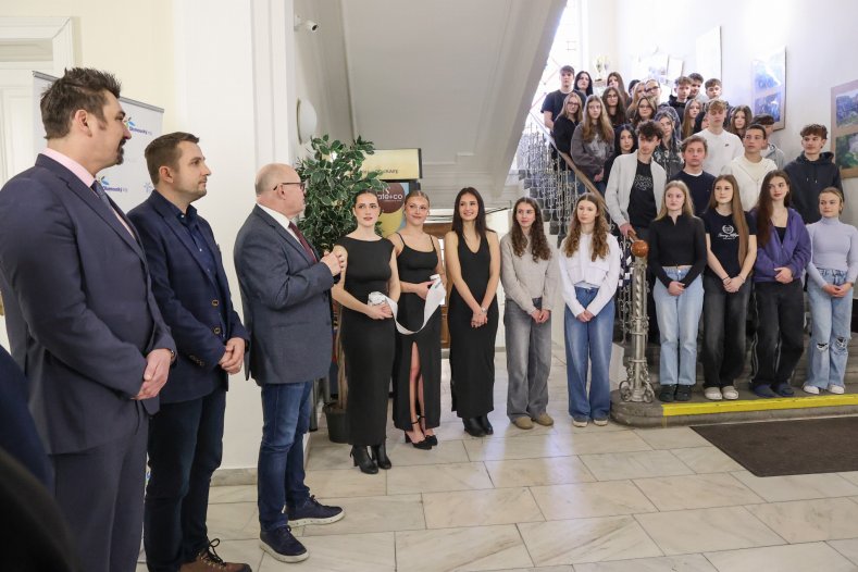 Akademie v suchu, Dům sester v teple – kraj je nechal zrekonstruovat