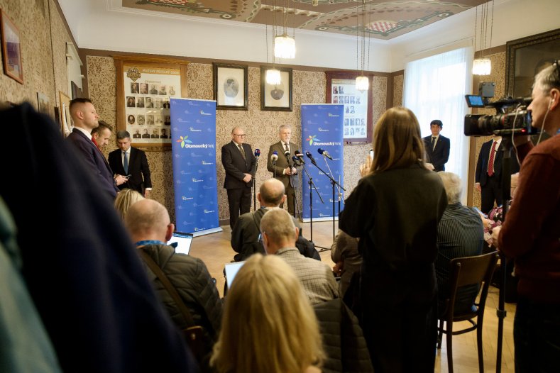 Prezident ukončil návštěvu Olomouckého kraje