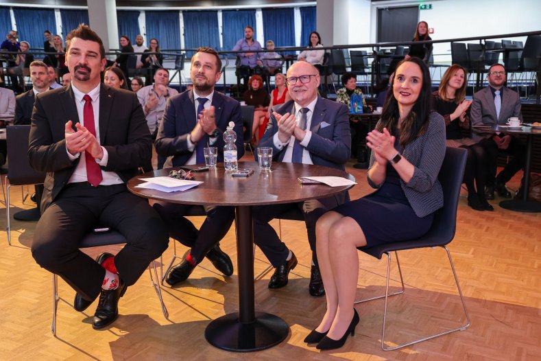 Kraj ocenil pedagogy. Za jejich práci s dětmi