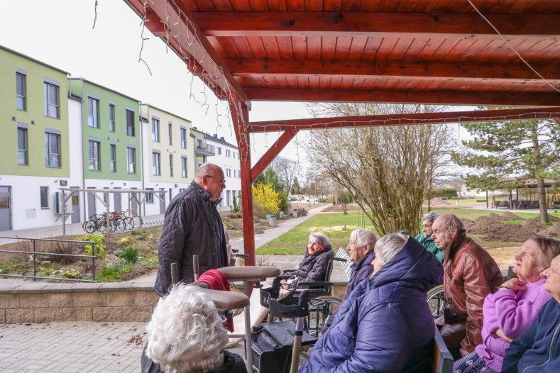  Nový pavilon domova pro seniory je v provozu. Kraj dal na stavbu v Července milióny korun
