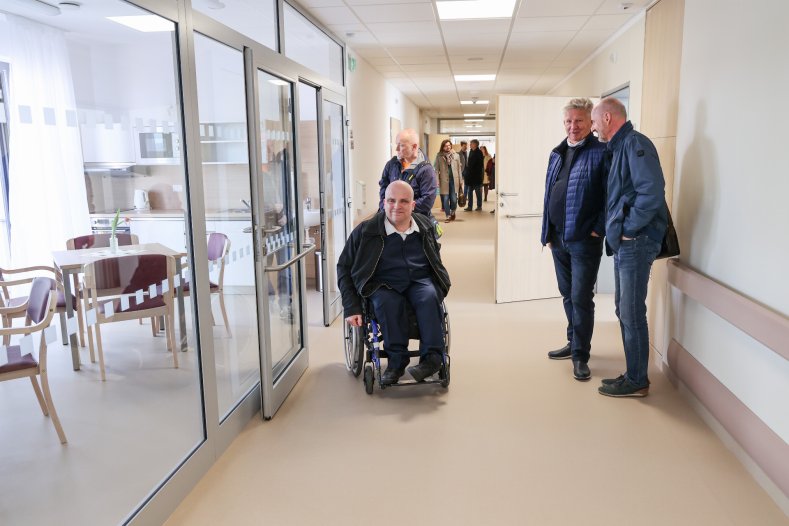  Nový pavilon domova pro seniory je v provozu. Kraj dal na stavbu v Července milióny korun
