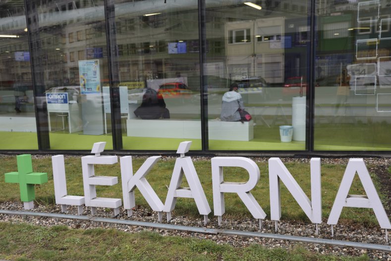  Lékárny v kraji otevřou i na Velikonoční pondělí
