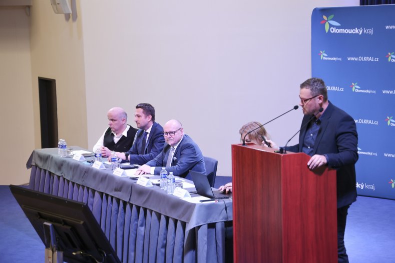  Kraj představil novinky. Přišly si je poslechnout desítky starostů
