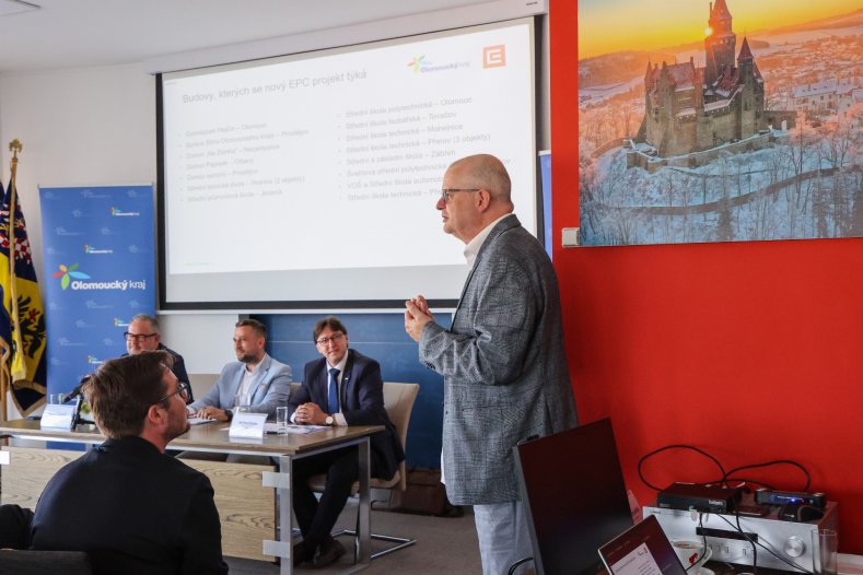  Olomoucký kraj ušetří na energiích 100 milionů korun
