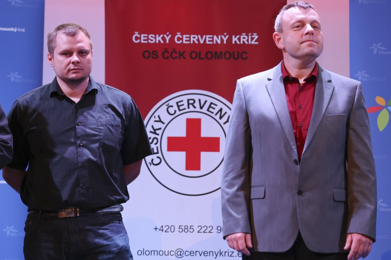  Dárci krve převzali Zlaté kříže. Za nezištnou pomoc druhým

