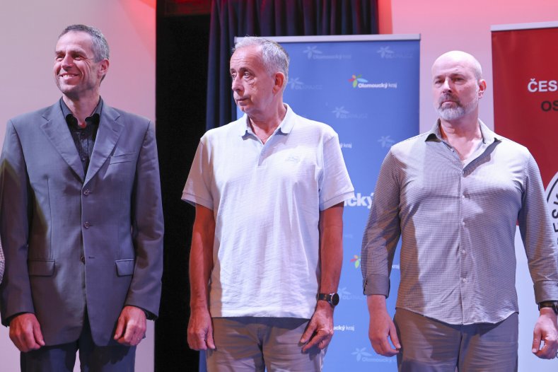  Dárci krve převzali Zlaté kříže. Za nezištnou pomoc druhým

