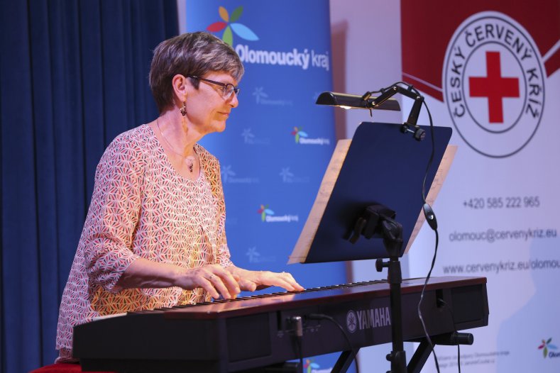  Dárci krve převzali Zlaté kříže. Za nezištnou pomoc druhým

