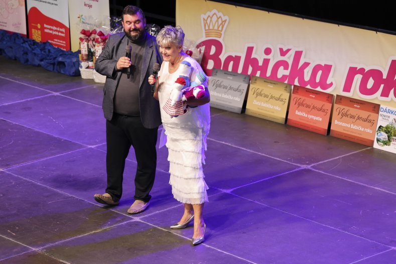  Babička roku znovu oslavila aktivní seniorky. O titul se utkalo čtrnáct finalistek
