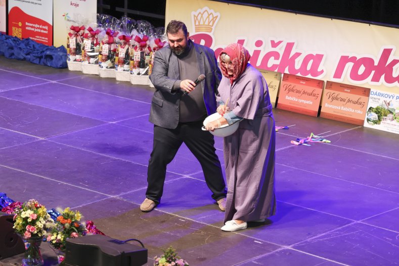  Babička roku znovu oslavila aktivní seniorky. O titul se utkalo čtrnáct finalistek
