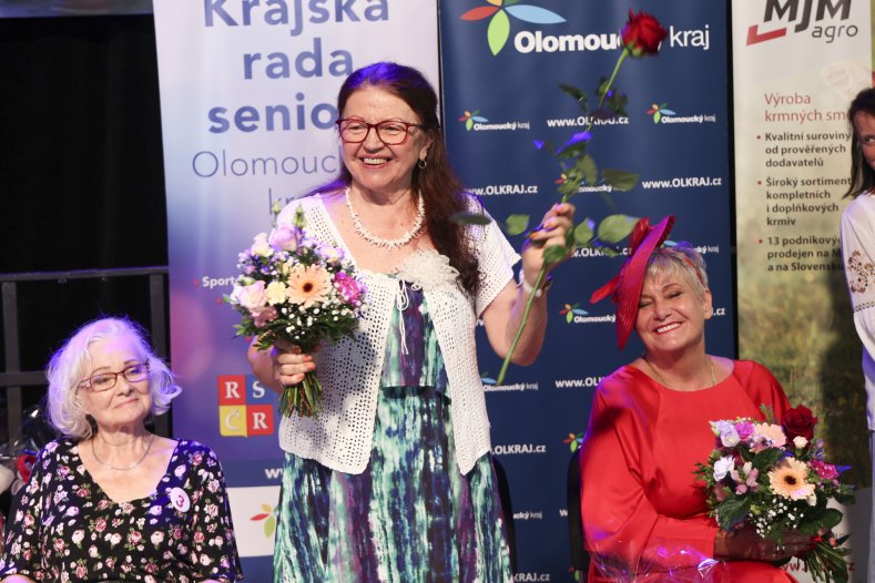  Babička roku znovu oslavila aktivní seniorky. O titul se utkalo čtrnáct finalistek
