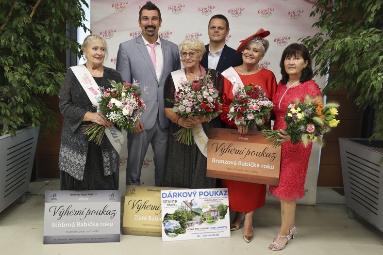  Babička roku znovu oslavila aktivní seniorky. O titul se utkalo čtrnáct finalistek
