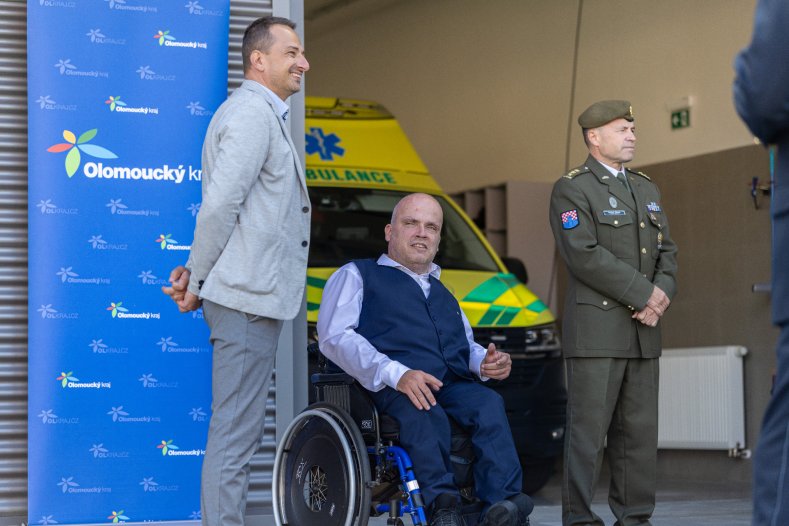 Záchranáři ve Šternberku mají novou základnu. Nabídne zázemí pro tři posádky