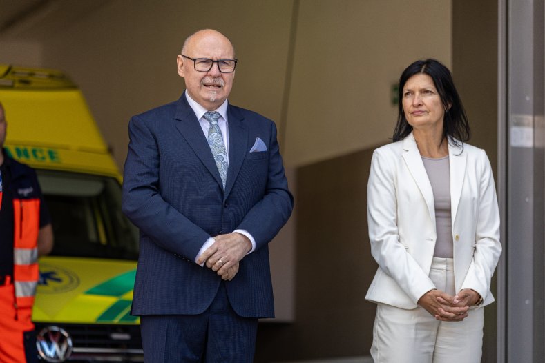 Záchranáři ve Šternberku mají novou základnu. Nabídne zázemí pro tři posádky