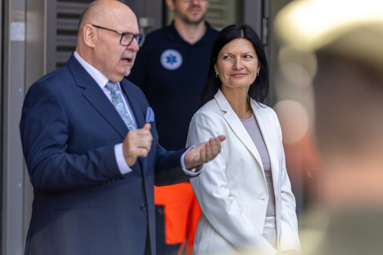 Záchranáři ve Šternberku mají novou základnu. Nabídne zázemí pro tři posádky