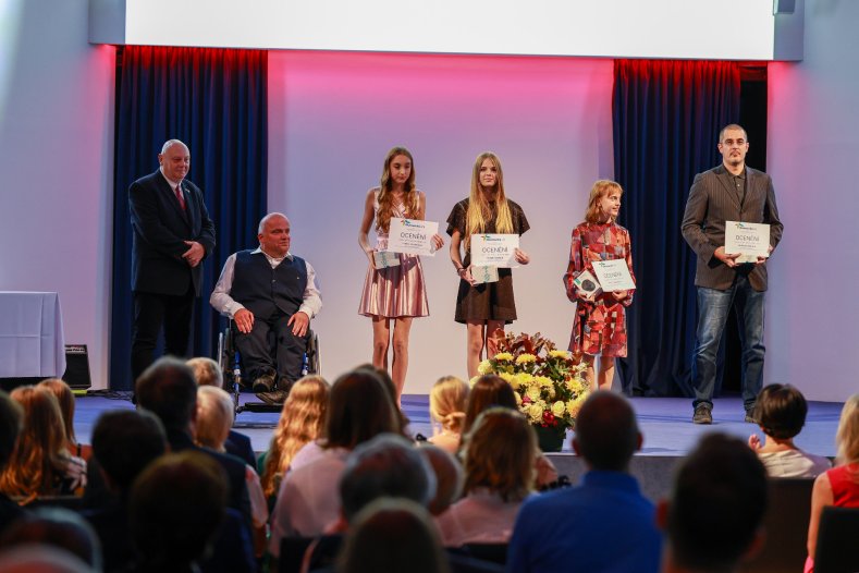 Astrofyzik, klavírista i mladý ekonom. Kraj ocenil 74 talentovaných žáků a studentů
