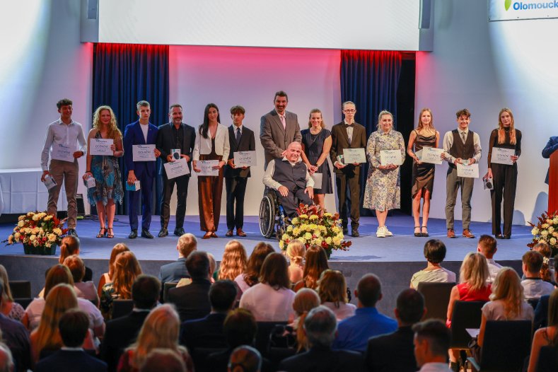 Astrofyzik, klavírista i mladý ekonom. Kraj ocenil 74 talentovaných žáků a studentů