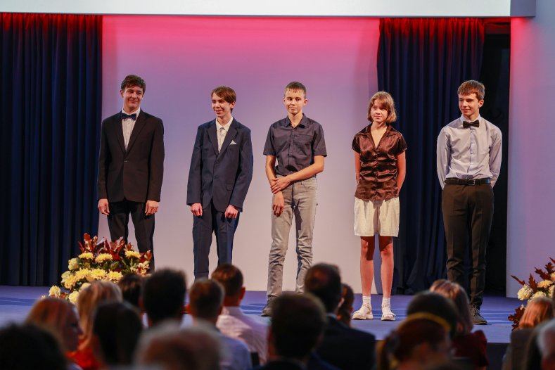 Astrofyzik, klavírista i mladý ekonom. Kraj ocenil 74 talentovaných žáků a studentů