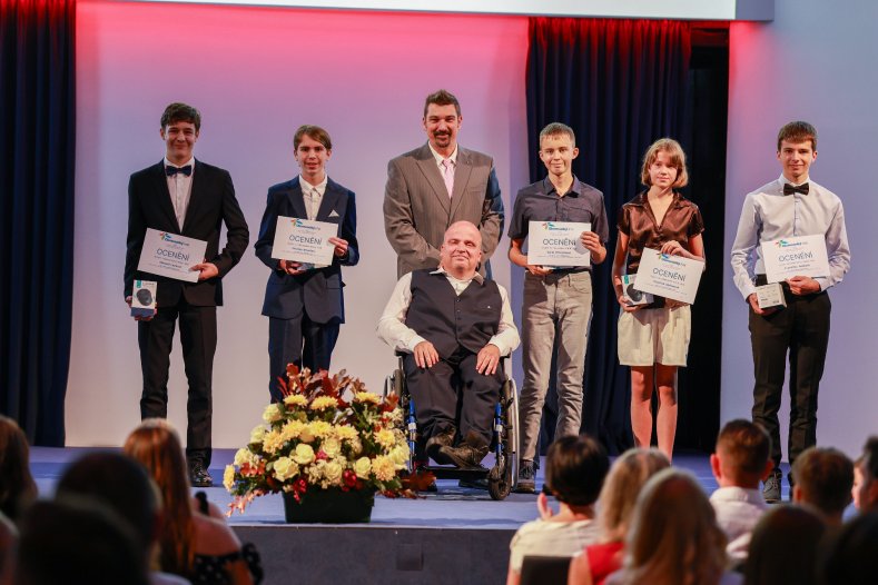 Astrofyzik, klavírista i mladý ekonom. Kraj ocenil 74 talentovaných žáků a studentů