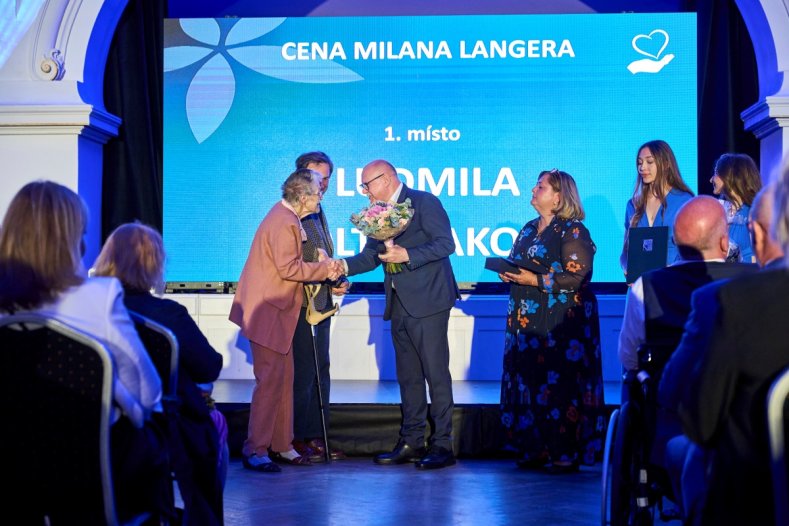  Lidé se srdcem na dlani převzali krajská ocenění. Přišly desítky nominací
