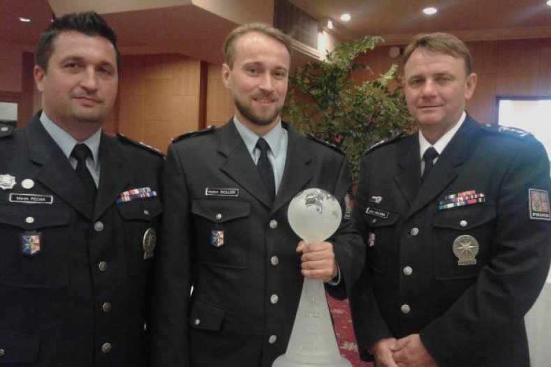 Inspektor Školudík obdržel prestižní ocenění za čin roku 2014