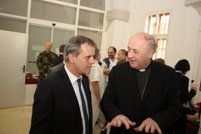 Hejtman Rozbořil se účastnil zahájení provozu nového CT přístroje ve Vojenské nemocnici