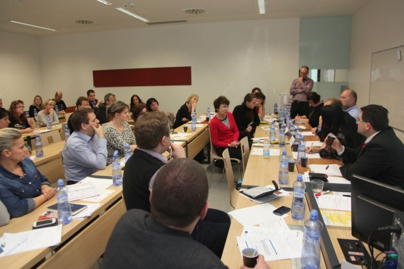 Kariéroví poradci diskutovali se zástupci firem v Olomouci