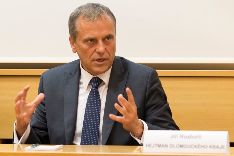 Hejtman Rozbořil přivítal rozhodnutí České biskupské konference. Ta doporučila stažení restitučních žalob na kraje