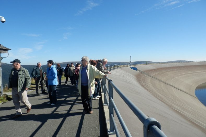 Senioři mohou i letos cestovat s Olomouckým krajem. Pojede jich víc