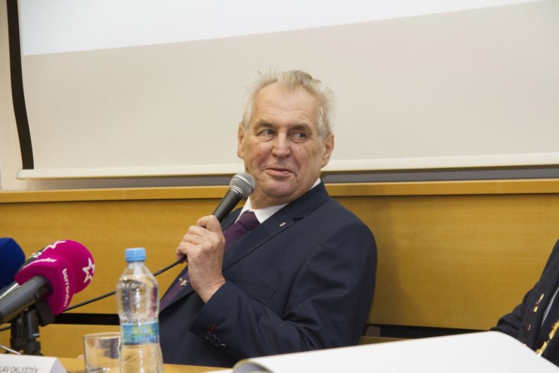 Prezident Miloš Zeman zahájil návštěvu Olomouckého kraje