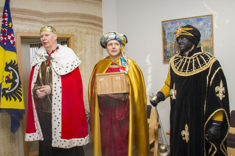 Tři králové navštívili vojáky, hasiče i hejtmana