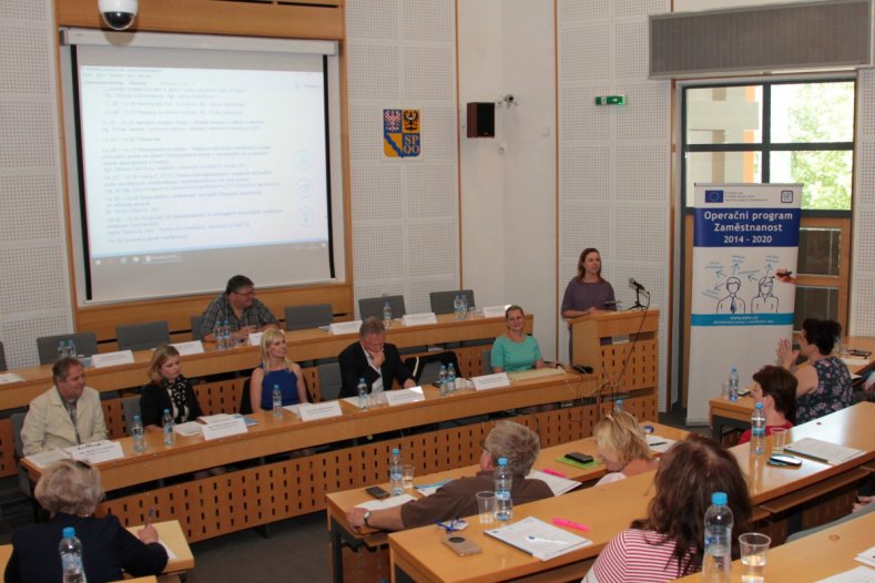 Kraj radí obcím, jak na dotace