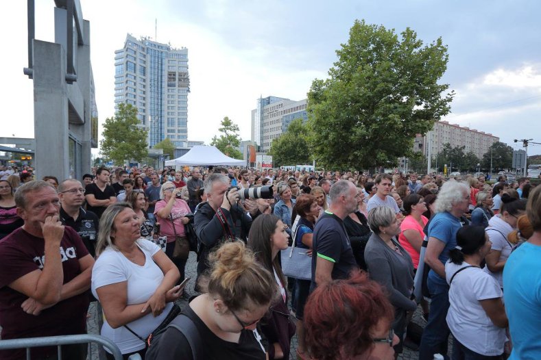 Páteční koncert prosvítilo slunce, sobotní ukončila bouřka