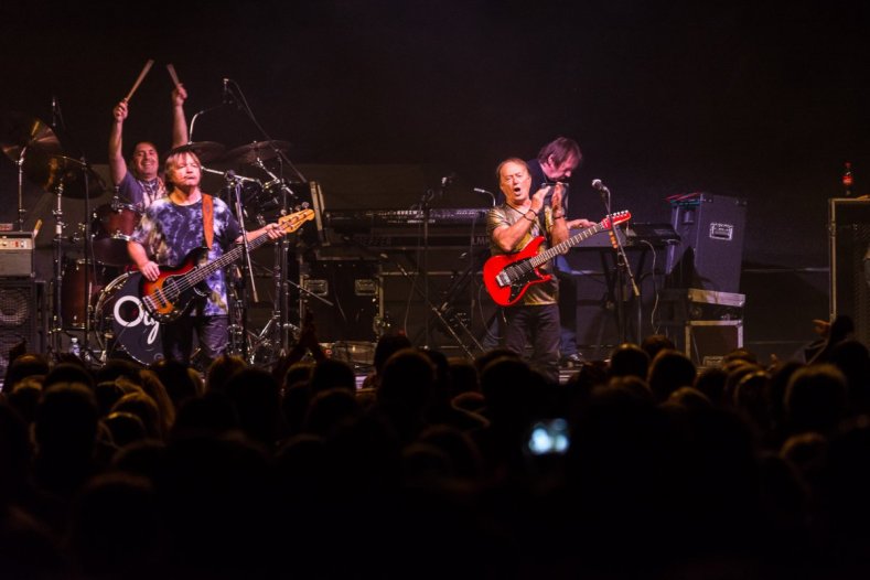 Rocková legenda rozespívala zámecký areál v Čechách pod Kosířem