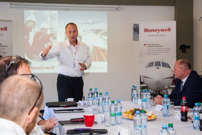 Hejtman vyrazil opět do terénu. Zajímal se o problémy firem