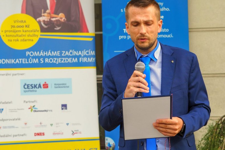 S vítězem Podnikavé hlavy prozkoumáte povrch Měsíce     Foto: VTP UP