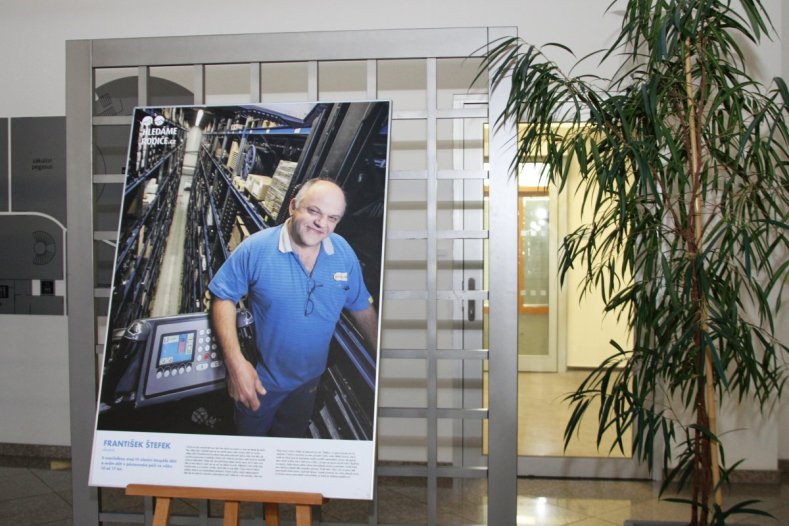 Výstava upozorňuje na téma náhradního rodičovství