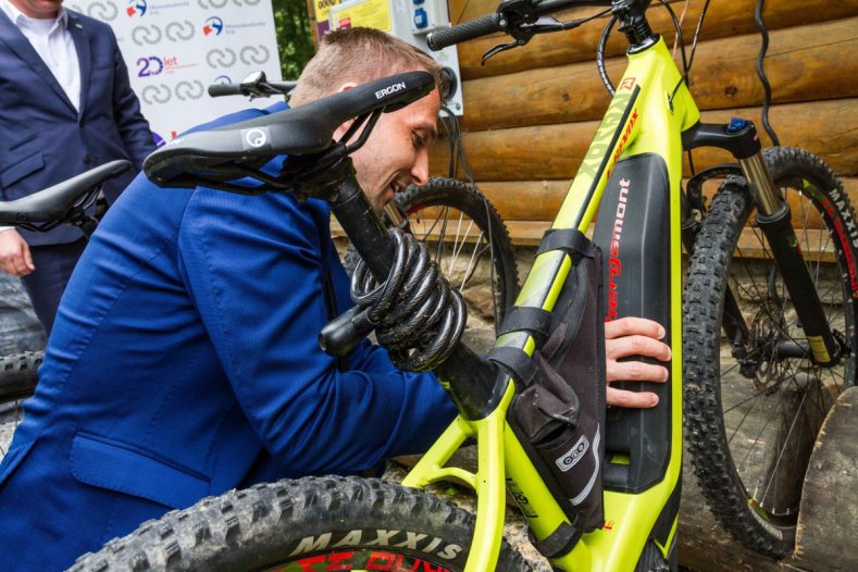 Zapomenutá místa Jeseníků pomůže prozkoumat unikátní síť cyklonabíječek
