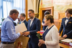 Pomáhají nezištně. Kraj ocenil dárce krve